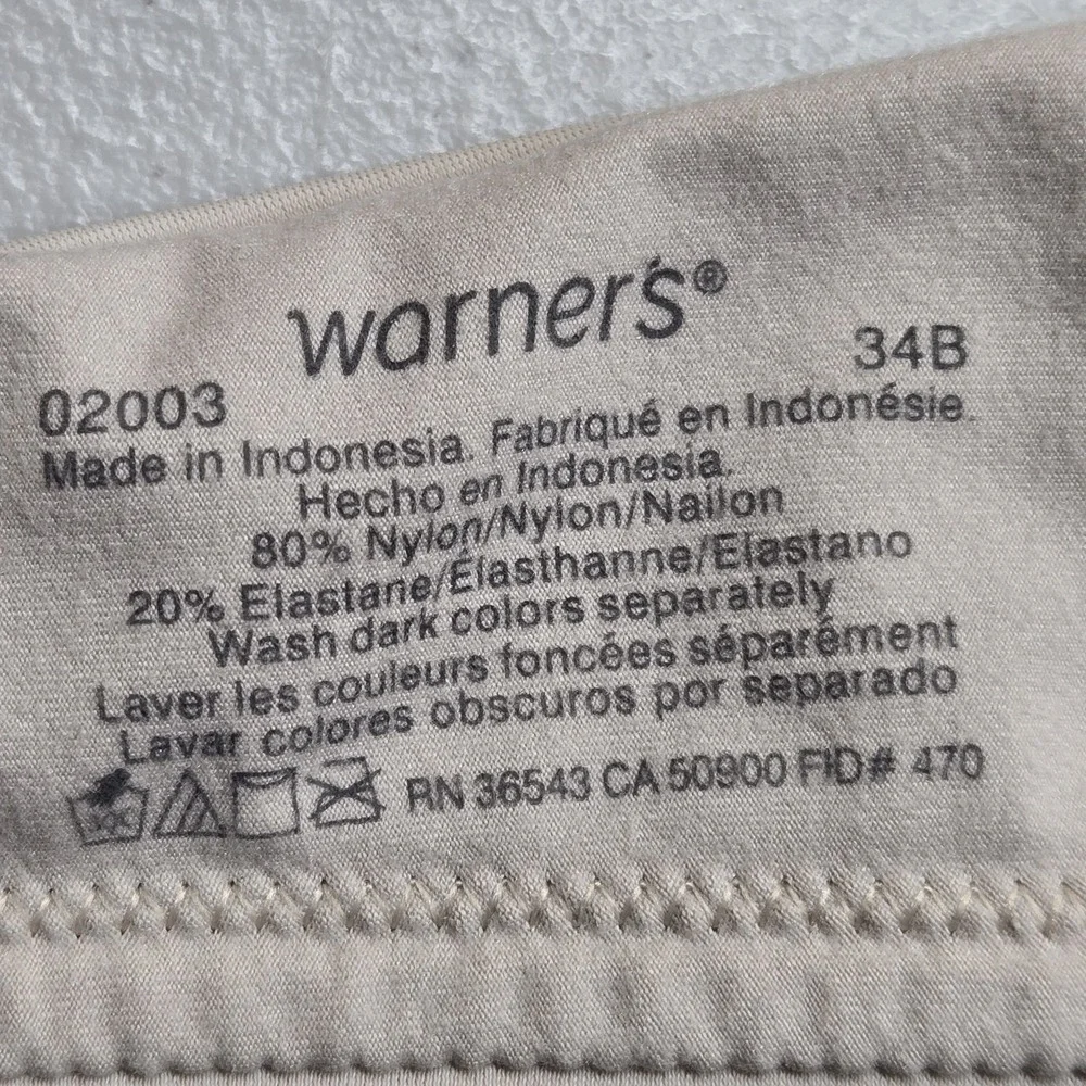 Warner's Women Bra 34B Beige T Shirt Wireless‎ Strap Adjustable